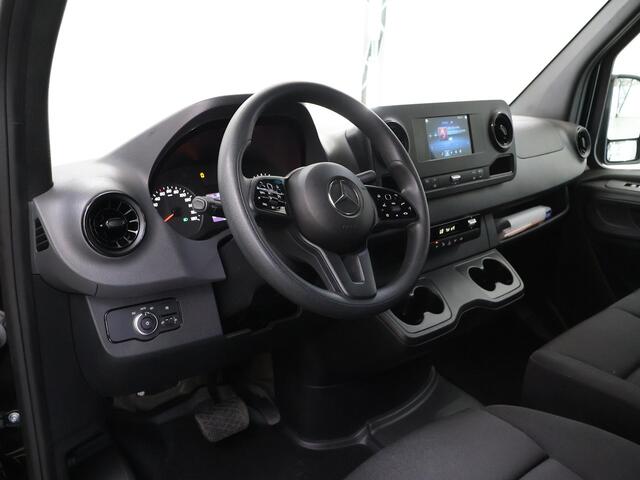 Mercedes-Benz SPRINTER 315 CDI L2 H2 | Aut. | 3500 KG AHW | METALLIC | SPIEGELPAKKET | ACHTERUITRIJCAMERA | BIJRIJDERSBANK | CARPLAY / ANDROID AUTO | AIRCO | CRUISE CONTROL | LAT OM LAT BETIMMERING