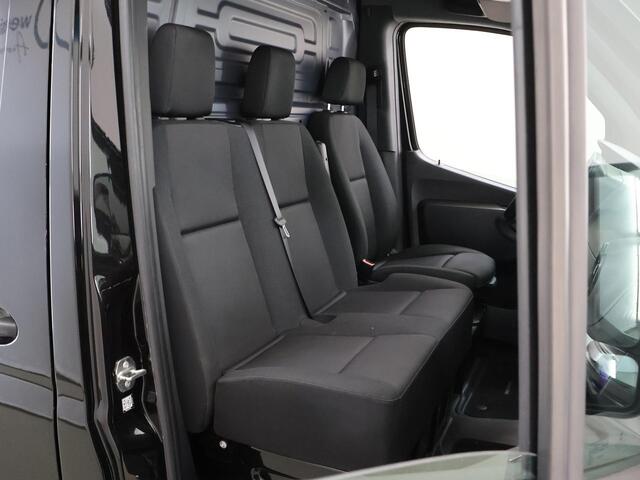 Mercedes-Benz SPRINTER 315 CDI L2 H2 | Aut. | 3500 KG AHW | METALLIC | SPIEGELPAKKET | ACHTERUITRIJCAMERA | BIJRIJDERSBANK | CARPLAY / ANDROID AUTO | AIRCO | CRUISE CONTROL | LAT OM LAT BETIMMERING