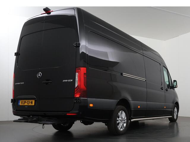 Mercedes-Benz SPRINTER 319 V6 CDI | L3 H2 | 3500 KG. AHW | Navigatie | Stoelverwarming | Keyless Go | 360° Camera | Lederen bekleding | V6 | LM Velgen | Sidebars | Distronic Cruise Control | Schuifdeur L+R | Certified