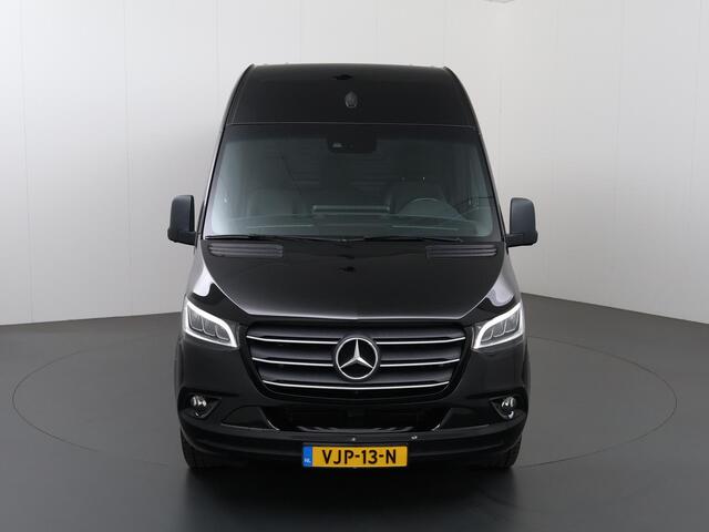 Mercedes-Benz SPRINTER 319 V6 CDI | L3 H2 | 3500 KG. AHW | Navigatie | Stoelverwarming | Keyless Go | 360° Camera | Lederen bekleding | V6 | LM Velgen | Sidebars | Distronic Cruise Control | Schuifdeur L+R | Certified