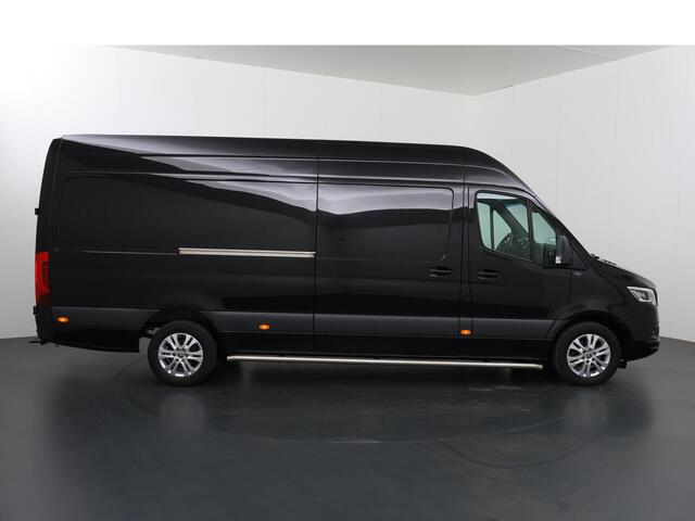 Mercedes-Benz SPRINTER 319 V6 CDI | L3 H2 | 3500 KG. AHW | Navigatie | Stoelverwarming | Keyless Go | 360° Camera | Lederen bekleding | V6 | LM Velgen | Sidebars | Distronic Cruise Control | Schuifdeur L+R | Certified
