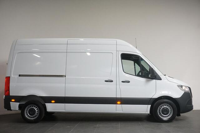 Mercedes-Benz SPRINTER 211 CDI L2H2 Aut-9 FWD Airco Cruise Control Navi MBUX Camera PDC VA