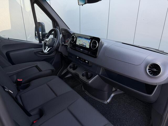 Mercedes-Benz SPRINTER 519CDI V6 | 190PK | Luchtvering | Tijhof | 29.543KM NAP | 1e Eigenaar | Autotransporter | Oprijwagen | 2022.