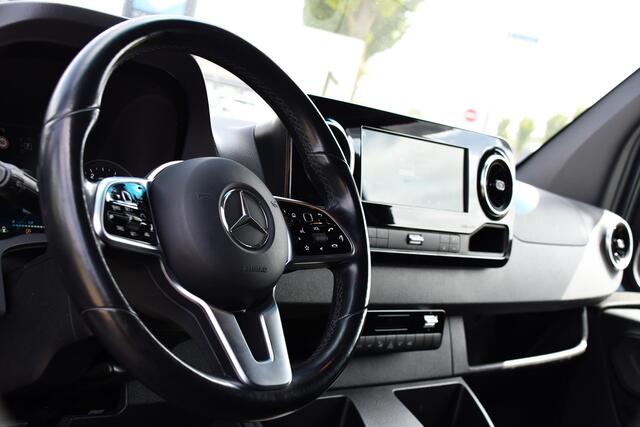 Mercedes-Benz SPRINTER 319 3.0 CDI L2H2 PB Edition Adaptieve Cruise, 360 Camera, 3500kg Trekhaak, Carplay, LED, 190PK, Automaat, Stoelverwarming, Uniek!