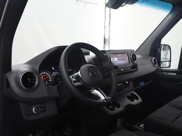 Mercedes-Benz SPRINTER 317 CDI L2 H2 | Aut. | MBUX | Parkeercamera | LM Velgen | 3-zits | Spiegelpakket | 3500 KG AHW |