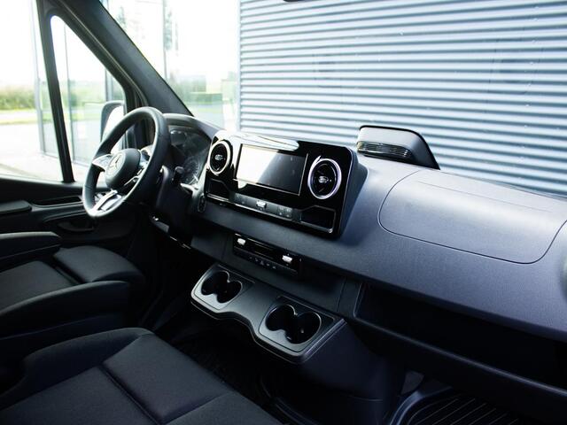 Mercedes-Benz SPRINTER 319 1.9 CDI L2H2 Pro 190 PK Automaat 3.500 kg trekgewicht, Distronic, LED koplampen, lichtmetalen velgen, geveerde stoel, achteruitrijcamera, inklapbare spiegels, stoelverwarming