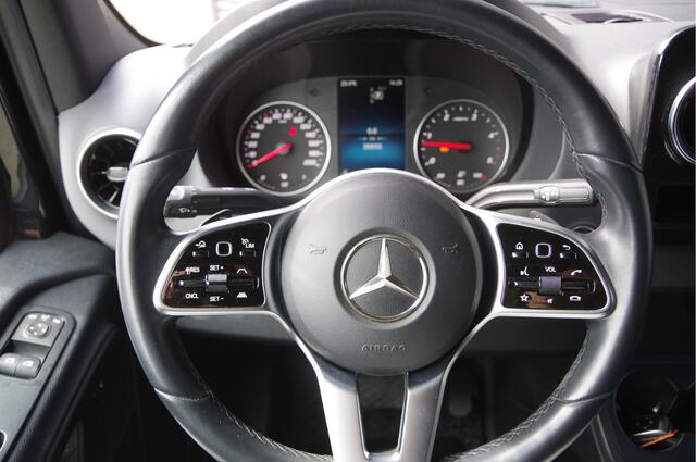 Mercedes-Benz SPRINTER 319 3.0 V6 CDI L2H2 AUT. LED, ADAPT. CRUISE, 3.5T TREKHAAK, 38.000KM! 360 CAMERA, MBUX 10.25'', CLIMA, STOELVERWARMING, STANDKACHEL