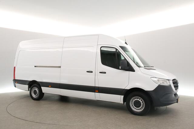 Mercedes-Benz SPRINTER 317 1.9 CDI L3H2 170PK 3500kg Trekgew. Automaat Airco Camera Cruise PDC 3 Persoons Trekhaak