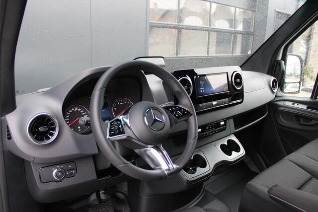 Mercedes-Benz SPRINTER 317CDI L2H2 Pro - Mbux 10 - 3.5t Trekhaak - Betimmering - Camera - Carplay - Bind spot - Cruise - Smartphone integratie - Rijklaar