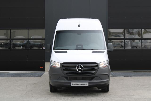 Mercedes-Benz SPRINTER 317CDI L2H2 Pro - Mbux 10 - 3.5t Trekhaak - Betimmering - Camera - Carplay - Bind spot - Cruise - Smartphone integratie - Rijklaar