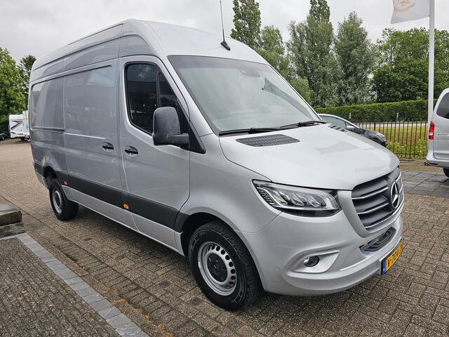 Mercedes-Benz SPRINTER 319 3.0 CDI L2-H2 Automaat * 3,5t trekgewicht * NAVI * Camera * Cruise Control *