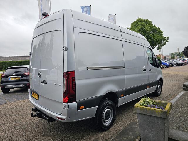 Mercedes-Benz SPRINTER 319 3.0 CDI L2-H2 Automaat * 3,5t trekgewicht * NAVI * Camera * Cruise Control *