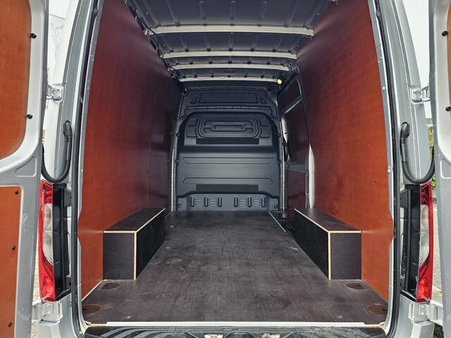 Mercedes-Benz SPRINTER 319 3.0 CDI L2-H2 Automaat * 3,5t trekgewicht * NAVI * Camera * Cruise Control *