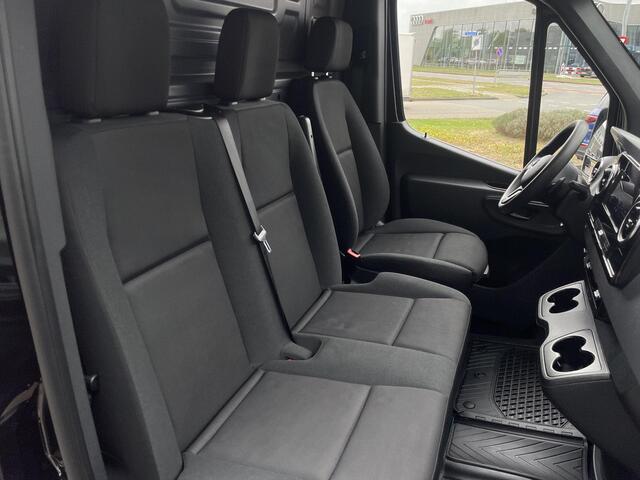 Mercedes-Benz SPRINTER 215 1.9 CDI L2H2 FWD | LED | Groot MBUX | Trekhaak icm opstap |