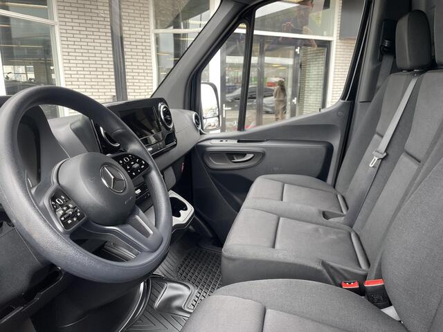 Mercedes-Benz SPRINTER 215 1.9 CDI L2H2 FWD | LED | Groot MBUX | Trekhaak icm opstap |