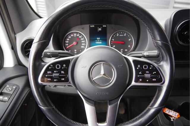 Mercedes-Benz SPRINTER 319 3.0 V6 3P, AUT. LED, TREKHAAK, CAMERA, CRUISE, LEDER STUUR, NAVI BY APPLE CARPLAY, STANDKACHEL
