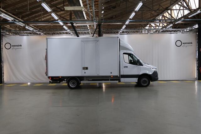 Mercedes-Benz SPRINTER 516 Aut. | L3 | Bakwagen + Laadklep | 3500KG AHW | Navigatie | Airco | Bluetooth | Keyless Go | 3-zits | 3500 KG AHW | Trekhaak | Cruise Control | Certified