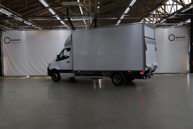 Mercedes-Benz SPRINTER 516 Aut. | L3 | Bakwagen + Laadklep | 3500KG AHW | Navigatie | Airco | Bluetooth | Keyless Go | 3-zits | 3500 KG AHW | Trekhaak | Cruise Control | Certified
