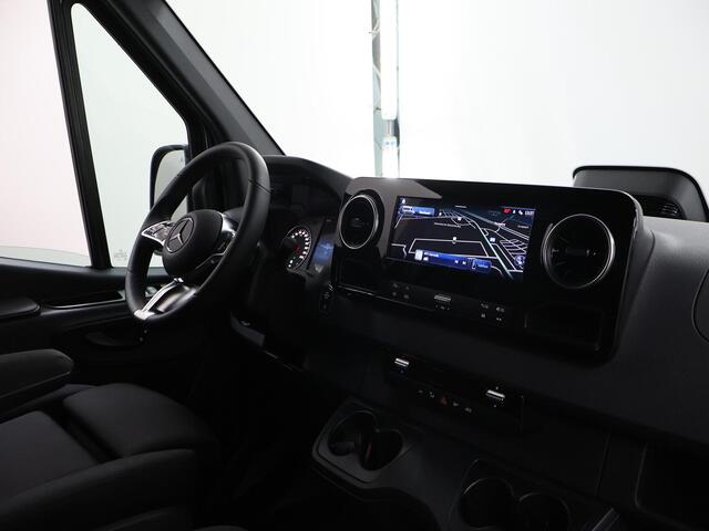 Mercedes-Benz SPRINTER 319 CDI L2 H2 Select | Aut. | EDITION | LM VELGEN | SPOILERPAKKET | TREEPLANKEN | ZONNEKLEP | Keyless Go | Parkeercamera | Bluetooth | Airco | 3-zits | Led Koplampen | 3500 KG. AHW | NIEUW |