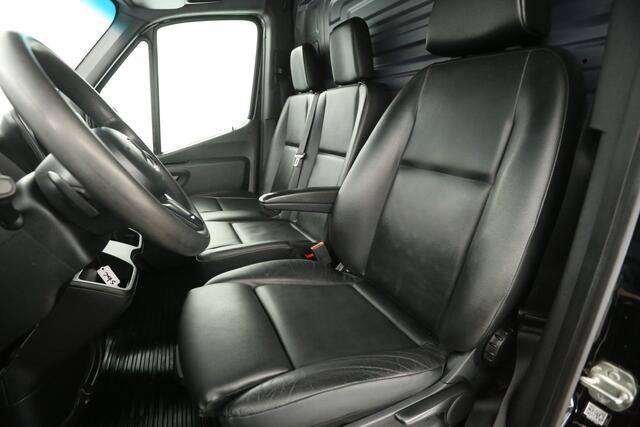 Mercedes-Benz SPRINTER 314 2.2 CDI L2H2 143PK Automaat 2800KG Trekgew. Trekhaak Airco Camera Carplay Cruise Leder 3 Persoons