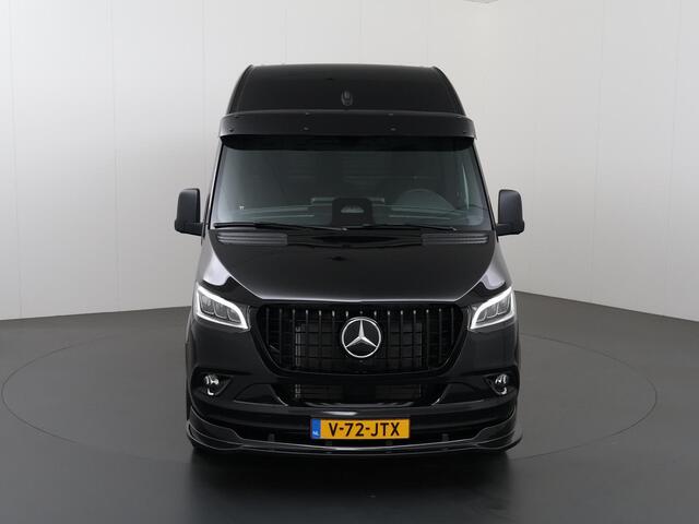 Mercedes-Benz SPRINTER 319 L2 H2 Select | Aut. | EDITION | LM VELGEN | SPOILERPAKKET | TREEPLANKEN | ZONNEKLEP | Geveerde Chauffeursstoel | Twee Schuifdeuren | Parkeercamera | Distronic Plus | Dodehoekassistent | Navigatie | LED met Grootichtassistent | Airco | 3-zits | Certifi