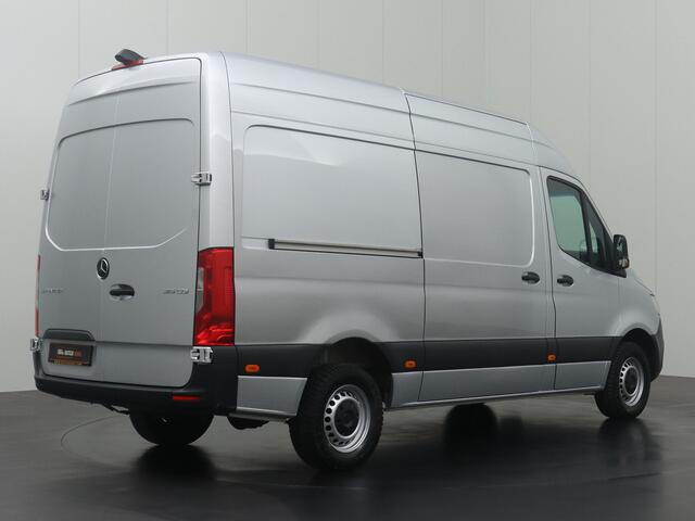 Mercedes-Benz SPRINTER 315CDI 9G-Tronic Automaat L2H2 | 3500Kg Trekken | Camera | 3-Persoons | Betimmering | Airco | Cruise