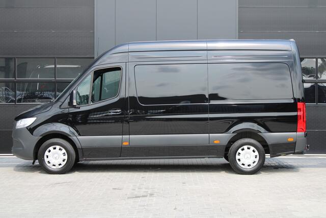 Mercedes-Benz SPRINTER 317CDI L2H2 Pro - Mbux 10 - 3.5t Trekhaak - Betimmering - Camera - Carplay - Bind spot - Cruise - Smartphone integratie - Rijklaar