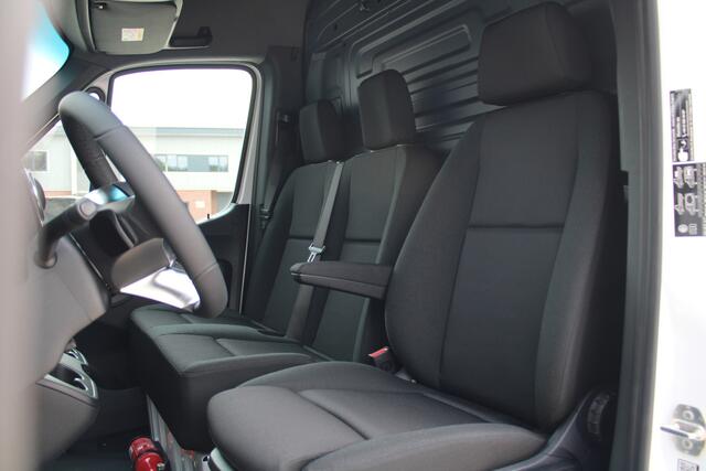 Mercedes-Benz SPRINTER 317CDI L2H2 Pro - 2x Schuifdeur - LED - Mbux 10 - 3.5t Trekhaak - Betimmering - Camera - Carplay - Bind spot - Cruise - Smartphone integratie - Rijklaar