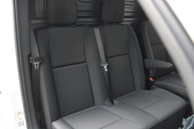 Mercedes-Benz SPRINTER 317CDI L2H2 Pro - 2x Schuifdeur - LED - Mbux 10 - 3.5t Trekhaak - Betimmering - Camera - Carplay - Bind spot - Cruise - Smartphone integratie - Rijklaar