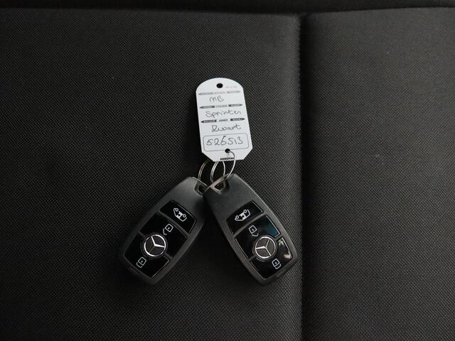 Mercedes-Benz SPRINTER 315CDI 9G-Tronic Automaat L2H2 | 3500Kg Trekken | Touchscreen | Camera | 3-Persoons | Airco | Cruise