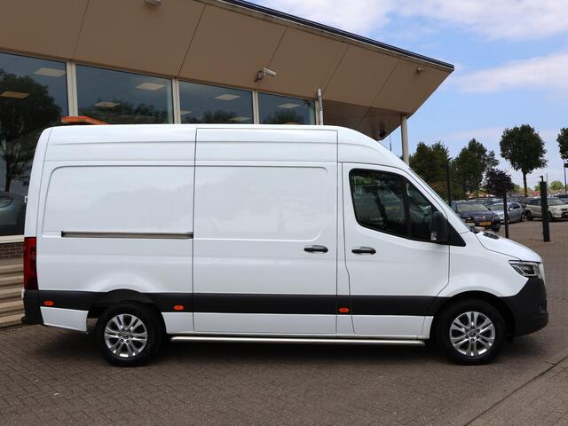 Mercedes-Benz SPRINTER 319 3.0 CDI V6 190 PK AUT. L2H2 + LED | NAVIGATIE | STOELVERW. | TREKHAAK | CARPLAY | CAMERA