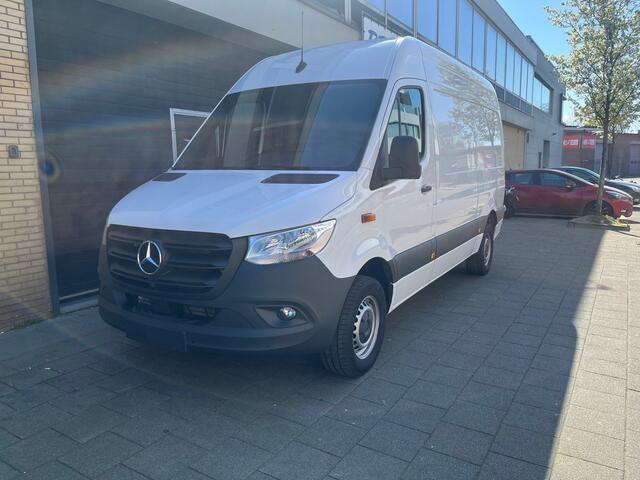 Mercedes-Benz SPRINTER 317 1.9 CDI L2H2 360 Camera, Navigatie, Carplay , Stoelverwarming, Geveerde stoel