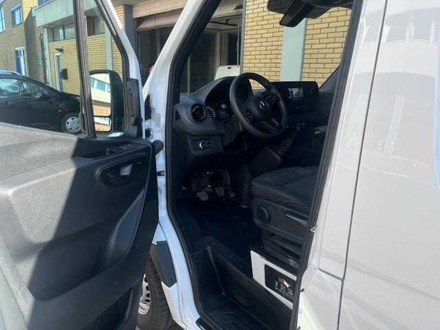 Mercedes-Benz SPRINTER 317 1.9 CDI L2H2 360 Camera, Navigatie, Carplay , Stoelverwarming, Geveerde stoel