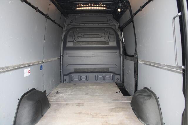 Mercedes-Benz SPRINTER 317CDI L2H2 RWD 170pk - Cruise - Camera - MBUX - Navi - Comfort stoel - Rijklaar