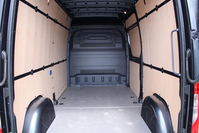 Mercedes-Benz SPRINTER 315CDI L2H2 FWD 150pk - MBUX - Camera - Stoelverwarming - Kluis - Hout inbouw - Carplay - Rijklaar