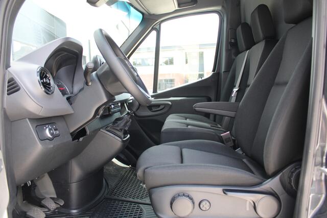 Mercedes-Benz SPRINTER 315CDI L2H2 FWD 150pk - MBUX - Camera - Stoelverwarming - Kluis - Hout inbouw - Carplay - Rijklaar