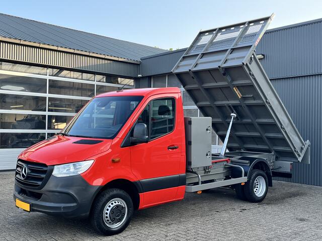 Mercedes-Benz SPRINTER 514 2.2 CDI Kipper Airco Trekhaak 3500kg trekgewicht Telefoonverbinding 3-Persoons Gereedschapskist Kieper Open laadbak Bpm vrij voor particulier gebruik!!