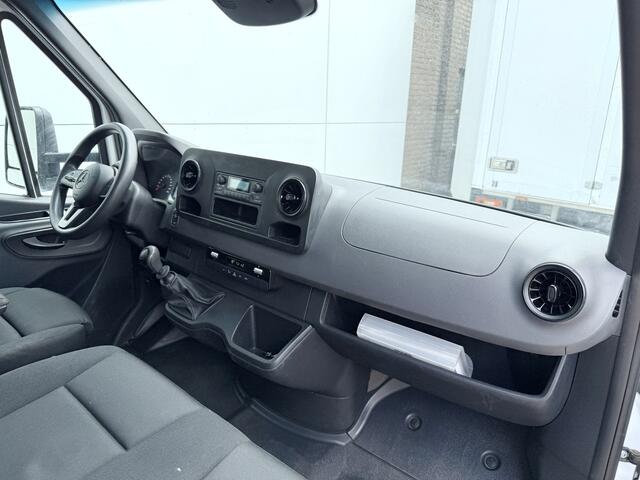Mercedes-Benz SPRINTER 514 2.2 CDI Dubbellucht Laadklep Airco Cruise Control Bakwagen Meubelbak Koffer