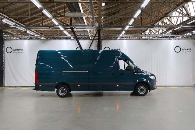 Mercedes-Benz SPRINTER 315 CDI Aut. | L3 H2 | Navigatie | 2 Comfortstoelen op draaiplateau | Parkeercamera | Multifunctioneel stuurwiel | Cruise Control | Trekhaak met Opstap | Dodehoekassistent | Certified