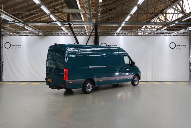 Mercedes-Benz SPRINTER 315 CDI Aut. | L3 H2 | Navigatie | 2 Comfortstoelen op draaiplateau | Parkeercamera | Multifunctioneel stuurwiel | Cruise Control | Trekhaak met Opstap | Dodehoekassistent | Certified