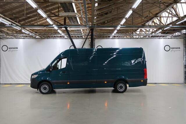 Mercedes-Benz SPRINTER 315 CDI Aut. | L3 H2 | Navigatie | 2 Comfortstoelen op draaiplateau | Parkeercamera | Multifunctioneel stuurwiel | Cruise Control | Trekhaak met Opstap | Dodehoekassistent | Certified