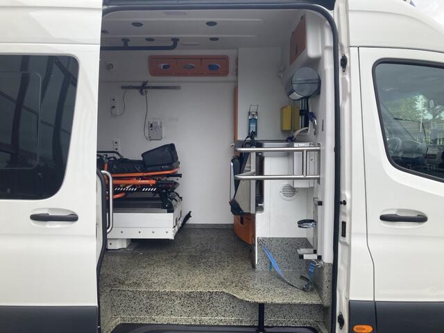 Mercedes-Benz SPRINTER 416 CDI Ambulance