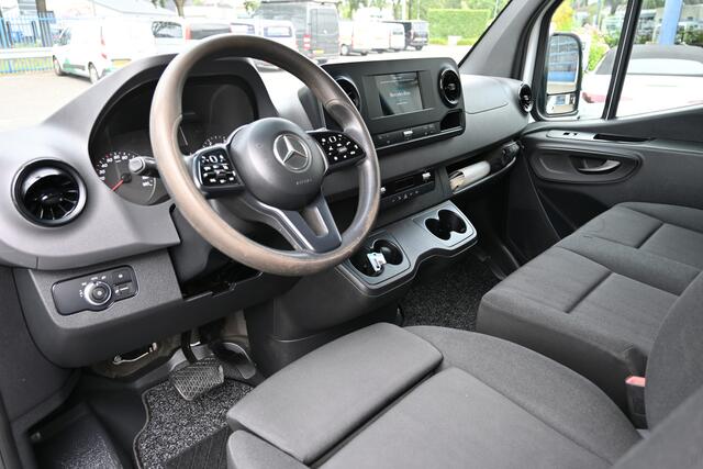 Mercedes-Benz SPRINTER 316 CDI L2H1 RWD 3500kg Trekhaak, Led, MBUX met camera, Dodehoek assyst, Brake assyst,