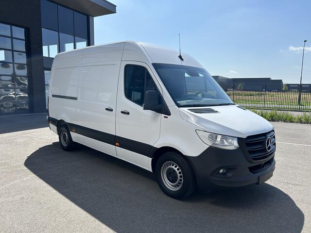 Mercedes-Benz SPRINTER 314 CDI RWD L2 H2 MBUX / 360 Camera / Navigatie / Airco / Parkeersensoren / 270 Graden achterdeuren
