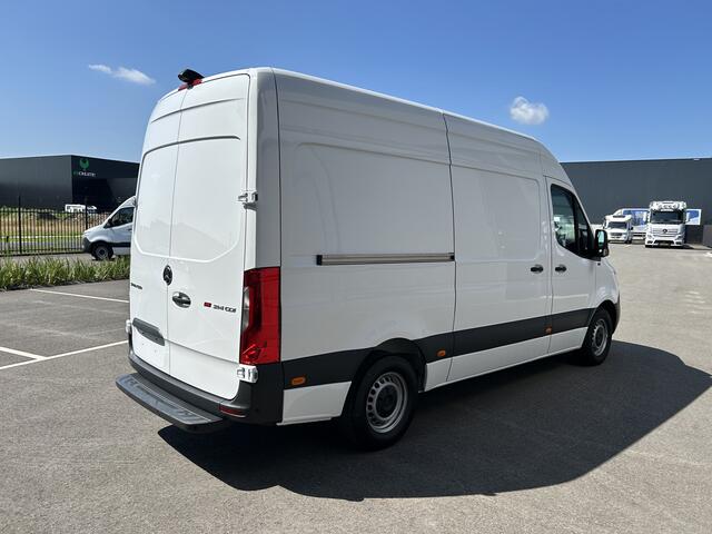 Mercedes-Benz SPRINTER 314 CDI RWD L2 H2 MBUX / 360 Camera / Navigatie / Airco / Parkeersensoren / 270 Graden achterdeuren