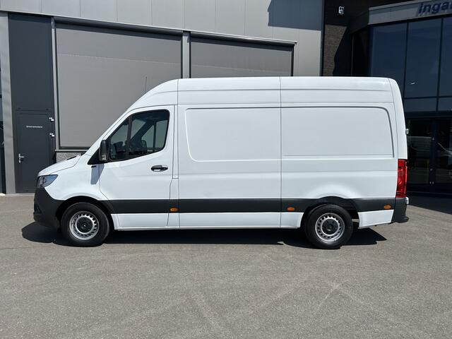 Mercedes-Benz SPRINTER 314 CDI RWD L2 H2 MBUX / 360 Camera / Navigatie / Airco / Parkeersensoren / 270 Graden achterdeuren