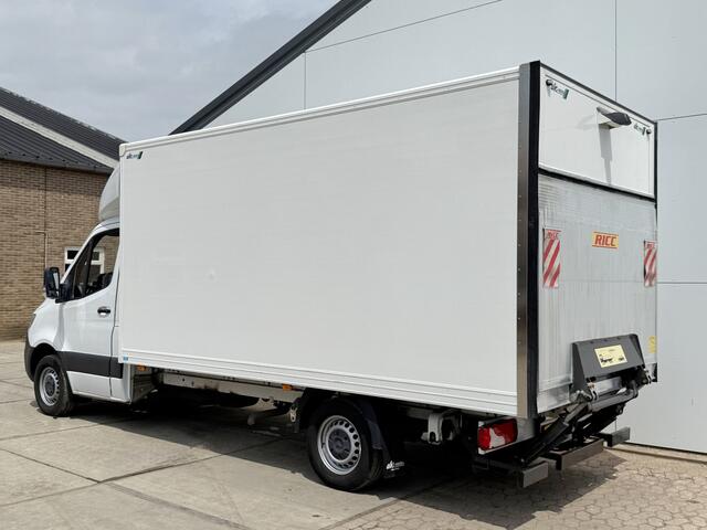Mercedes-Benz SPRINTER 315 1.9 CDI Automaat Laadklep Airco Cruise Control Carplay Bakwagen Meubelbak Koffer