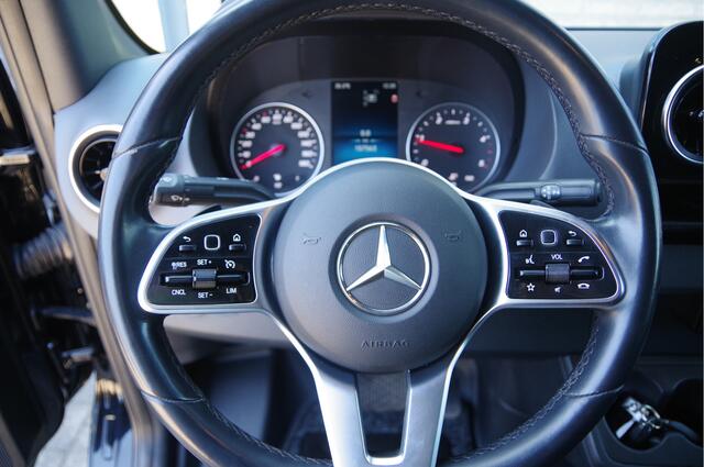 Mercedes-Benz SPRINTER 317 1.9 CDI L2H1 AUT. LED, MBUX 10'', 3.5T TREKHAAK, STANDKACHEL, STOELVERWARMING, NAVI, CAMERA, CRUISE, LEDER STUUR