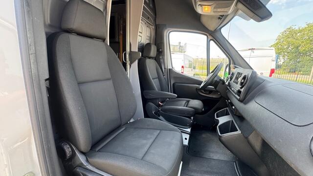 Mercedes-Benz SPRINTER 311 CDI 84KW 114PK L3H2 AUTOMAAT EURO 6 POST NL/ AIRCO/ ORIGINEEL AUDIO/ CAMERA/ 100% DEALERONDERHOUDEN