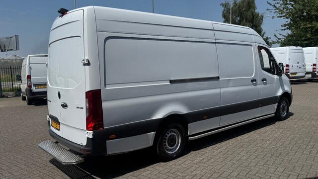 Mercedes-Benz SPRINTER 311 CDI 84KW 114PK L3H2 AUTOMAAT EURO 6 POST NL/ AIRCO/ ORIGINEEL AUDIO/ CAMERA/ 100% DEALERONDERHOUDEN